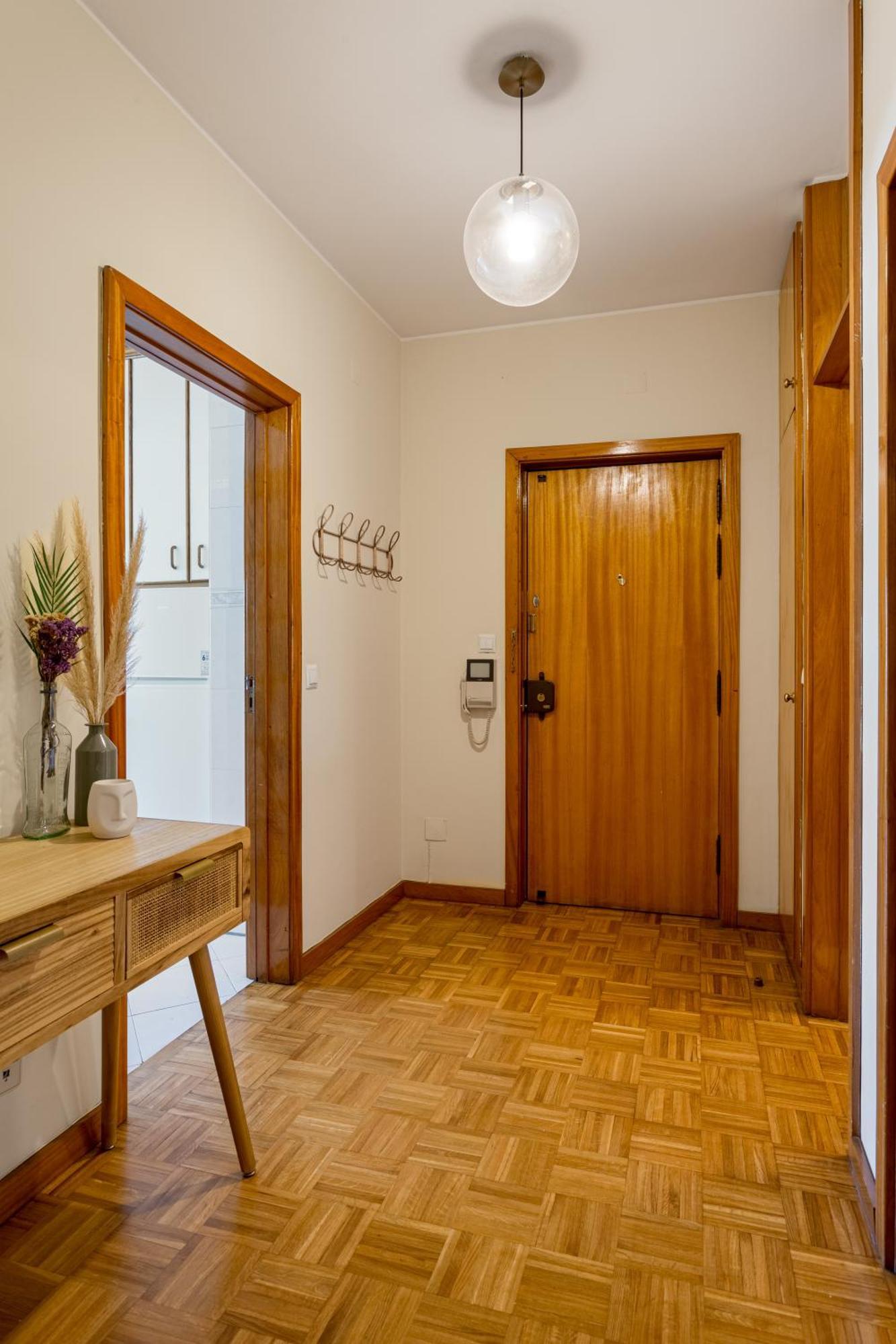Joivy Stylish City Centre Flat With Parking Maia  Bagian luar foto